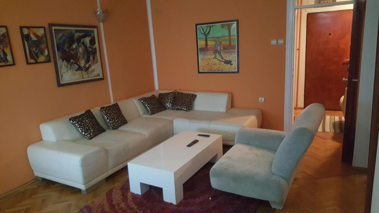 Shangri La Residence Ni Buitenkant foto