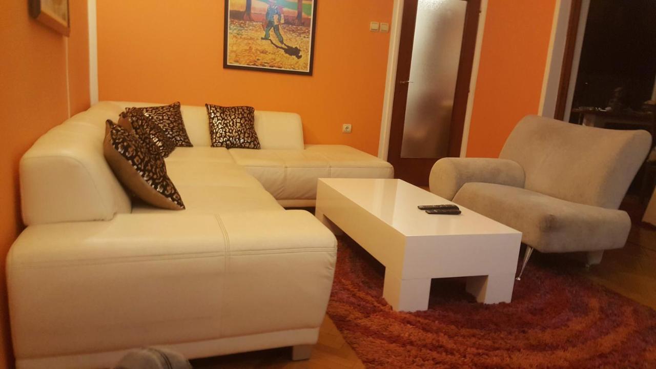 Shangri La Residence Ni Buitenkant foto