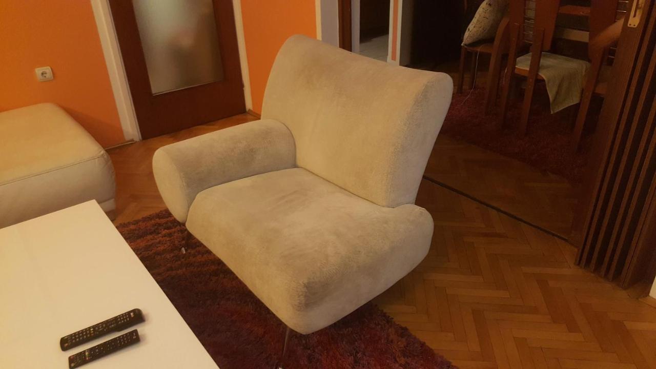 Shangri La Residence Ni Buitenkant foto